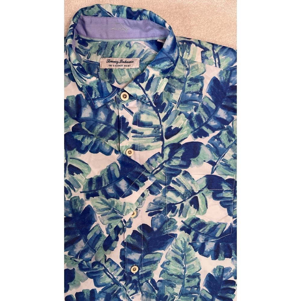 Tommy Bahama The Coconut Point Men L Palm AOP Island Zone Button Tencal Coolmax